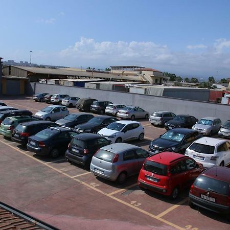 Hotel Etna Parking CTA Exterior foto