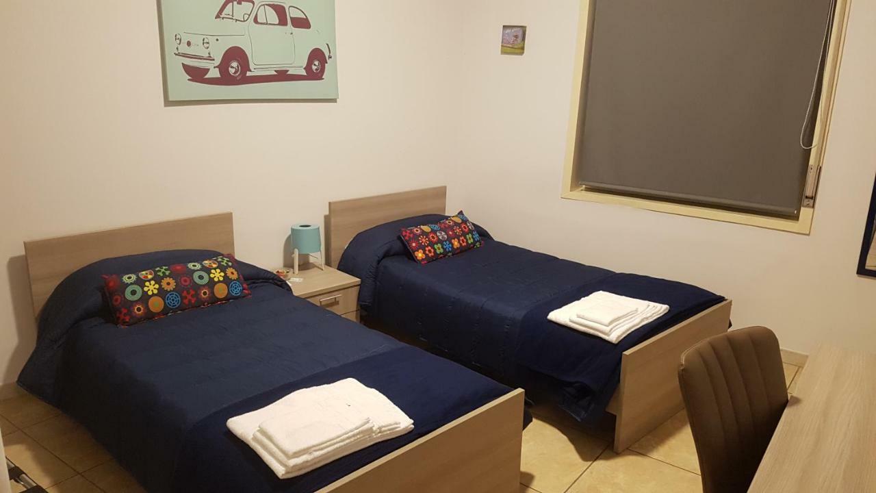Hotel Etna Parking CTA Exterior foto